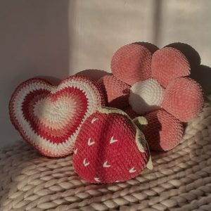 đồ handmade tặng bạn gái: gối tựa lưng